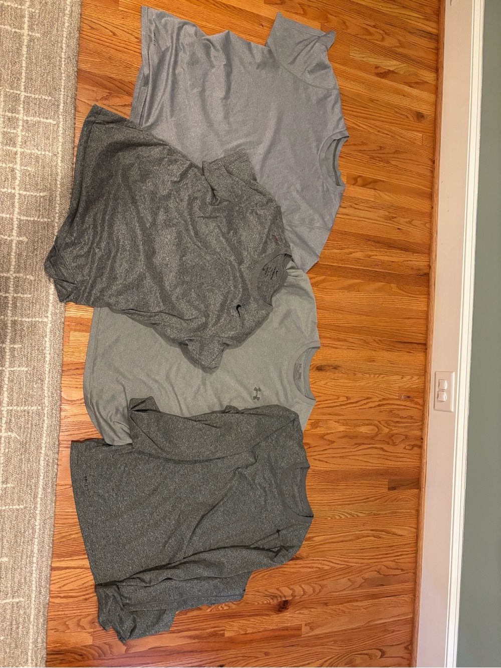 Nike Men's Short Sleeve Athletic Tee - Gray / Charcoal Mix